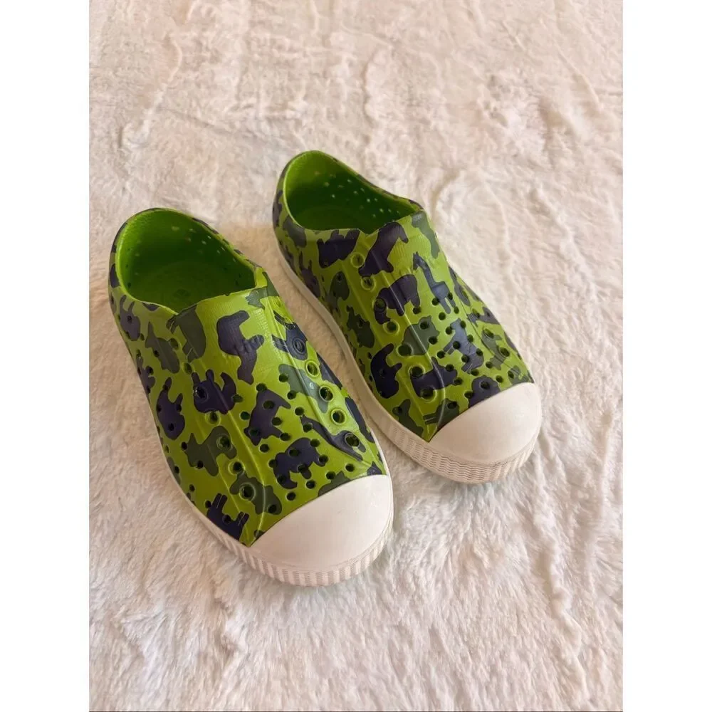 Native Shoes Green size 9C